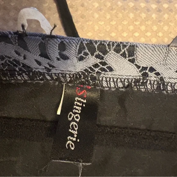 Corset bundle - Picture 5 of 7